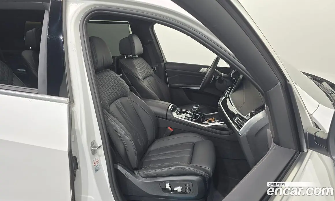 BMW X7 2022 3.0 автомат (гидро), фото 16
