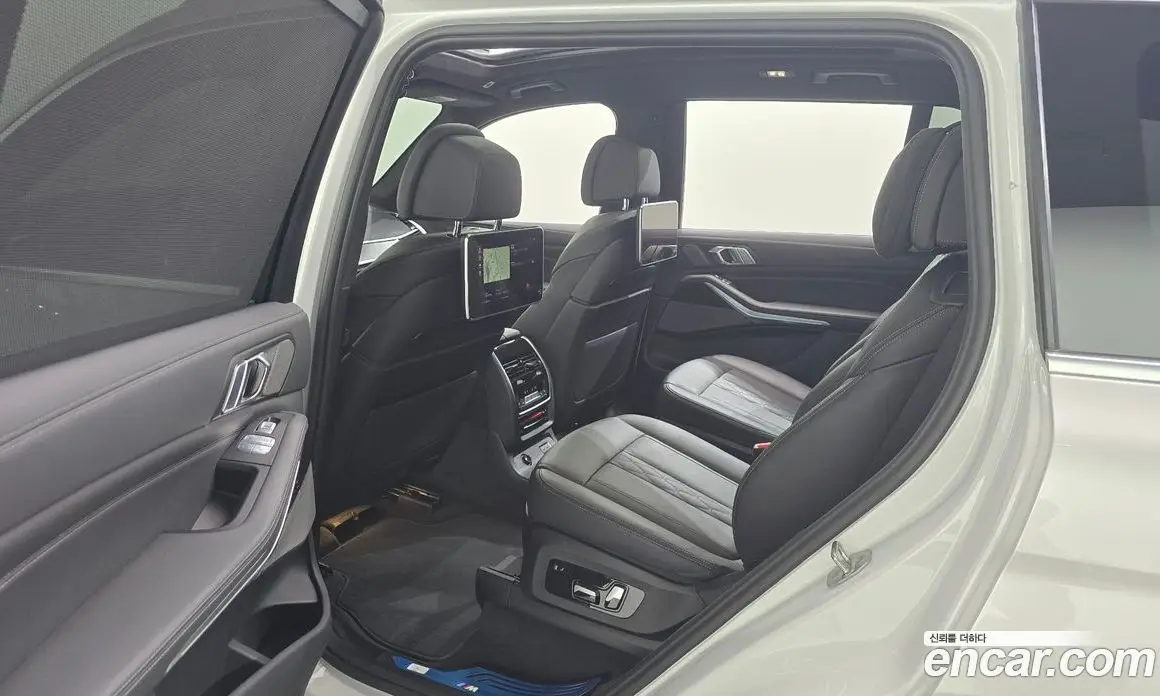 BMW X7 2022 3.0 автомат (гидро), фото 18