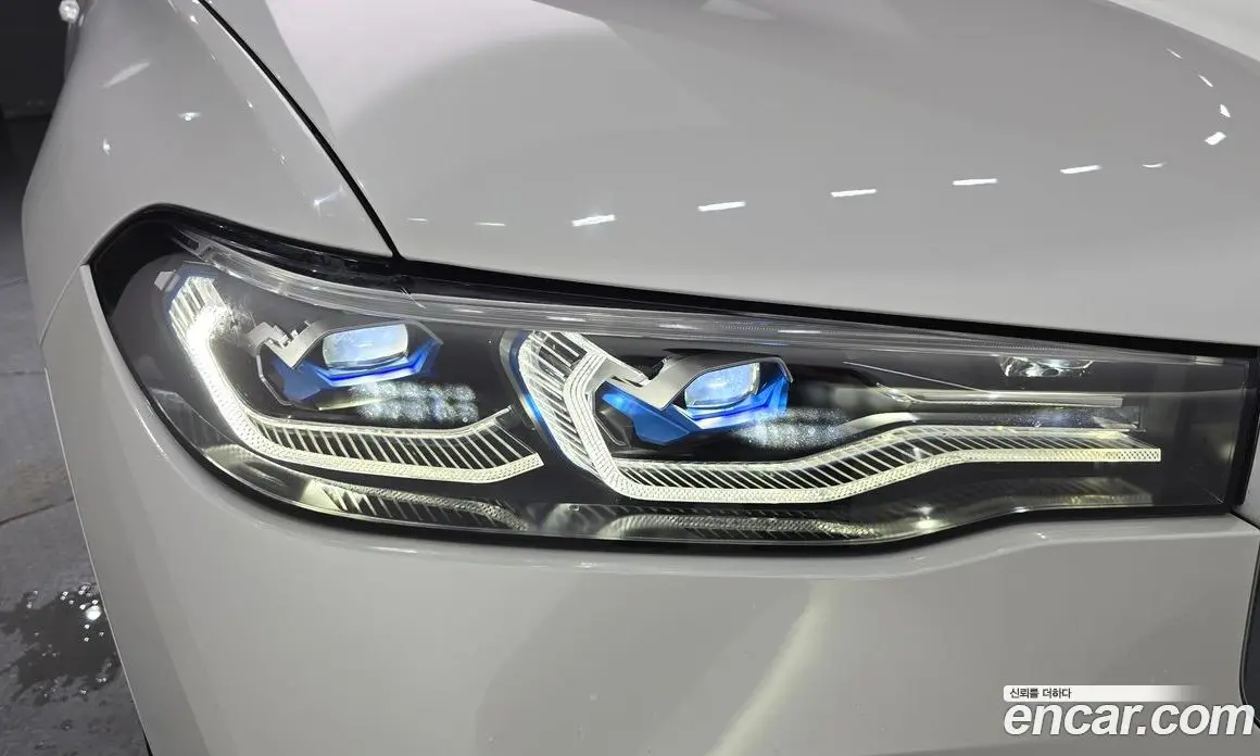 BMW X7 2022 3.0 автомат (гидро), фото 8