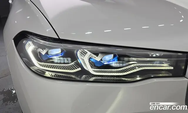 BMW X7 2022 3.0 автомат (гидро), миниатюра 8