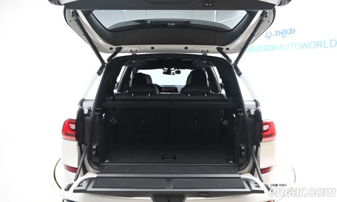 BMW X7 2022 3.0 автомат (гидро), фото 6
