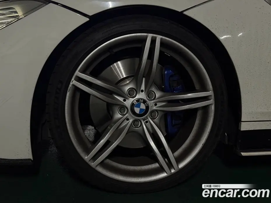 BMW Z4 2010 3.0 автомат (гидро), фото 8