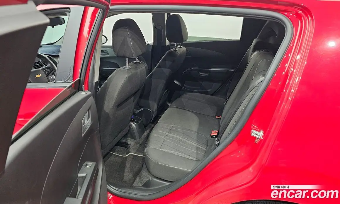 Chevrolet Aveo 2015 1.4 механика, фото 12