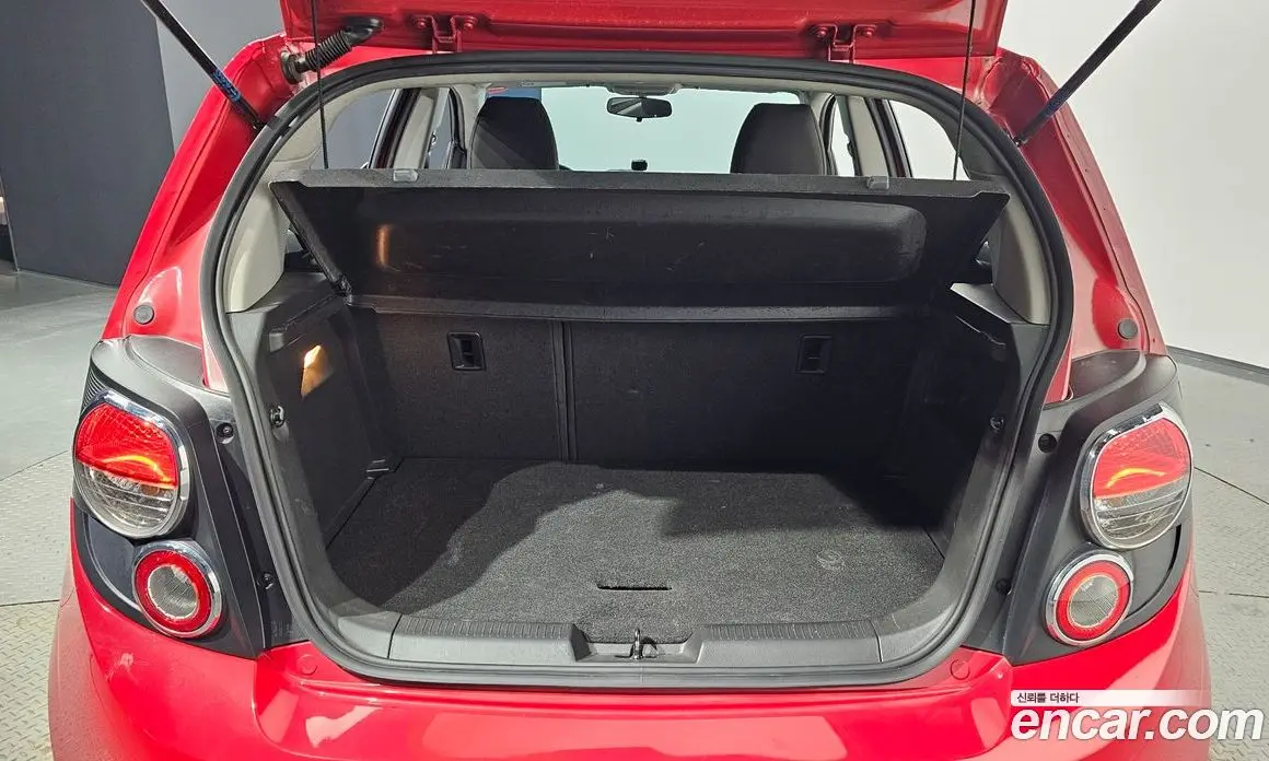 Chevrolet Aveo 2015 1.4 механика, фото 20