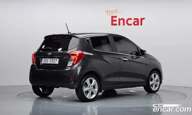 Chevrolet Spark 2016 1.0 автомат (гидро), миниатюра 2