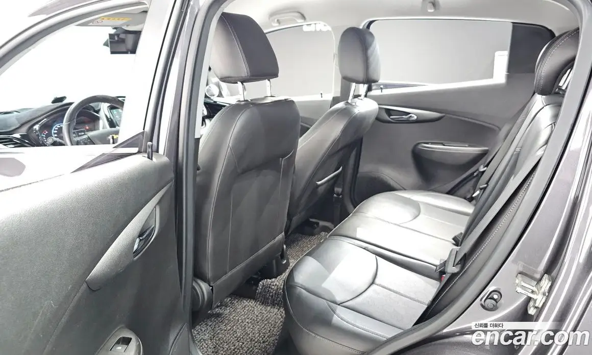 Chevrolet Spark 2016 1.0 автомат (гидро), фото 17