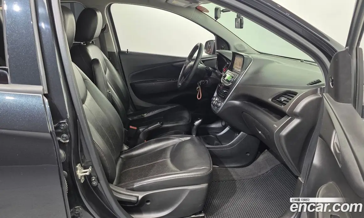 Chevrolet Spark 2016 1.0 автомат (гидро), фото 16
