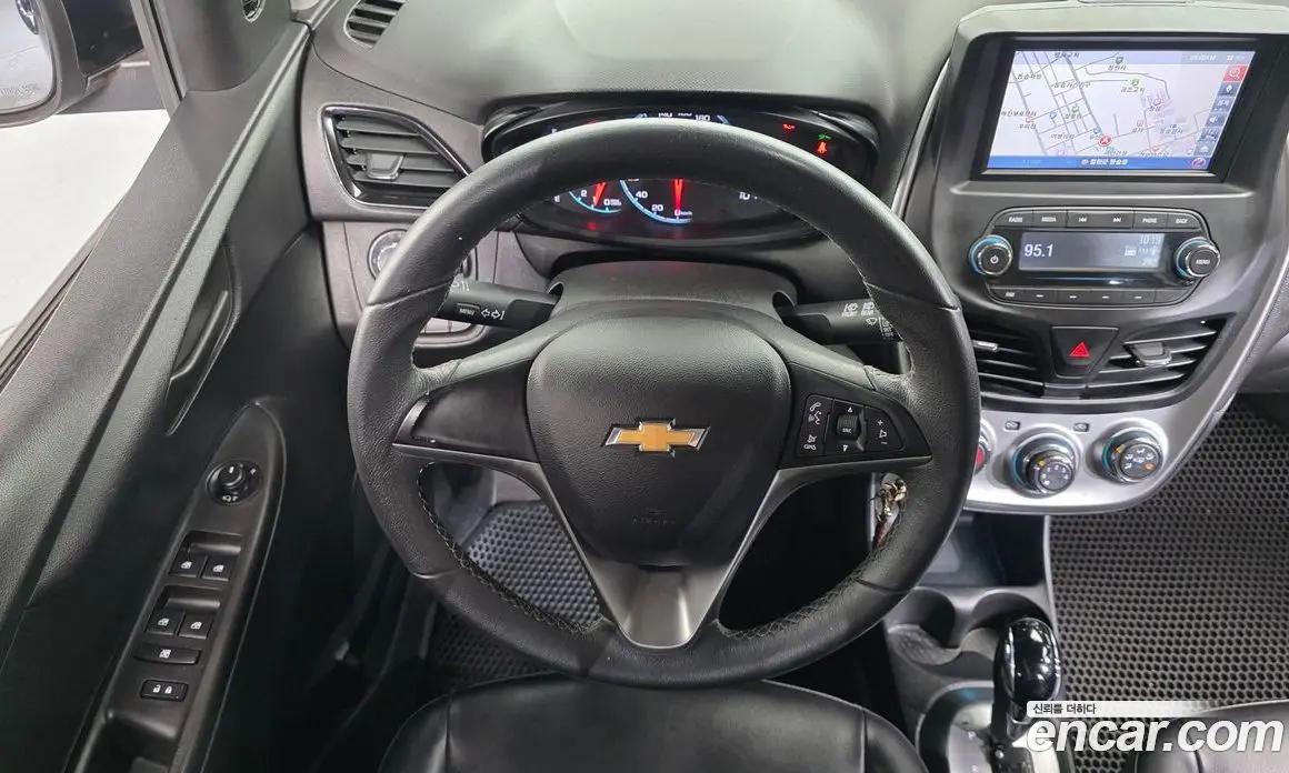 Chevrolet Spark 2016 1.0 автомат (гидро), фото 21