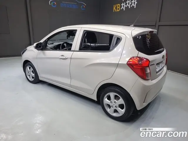 Chevrolet Spark 2016 1.0 автомат (гидро), миниатюра 2