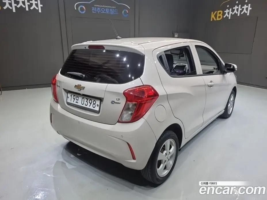 Chevrolet Spark 2016 1.0 автомат (гидро), фото 6