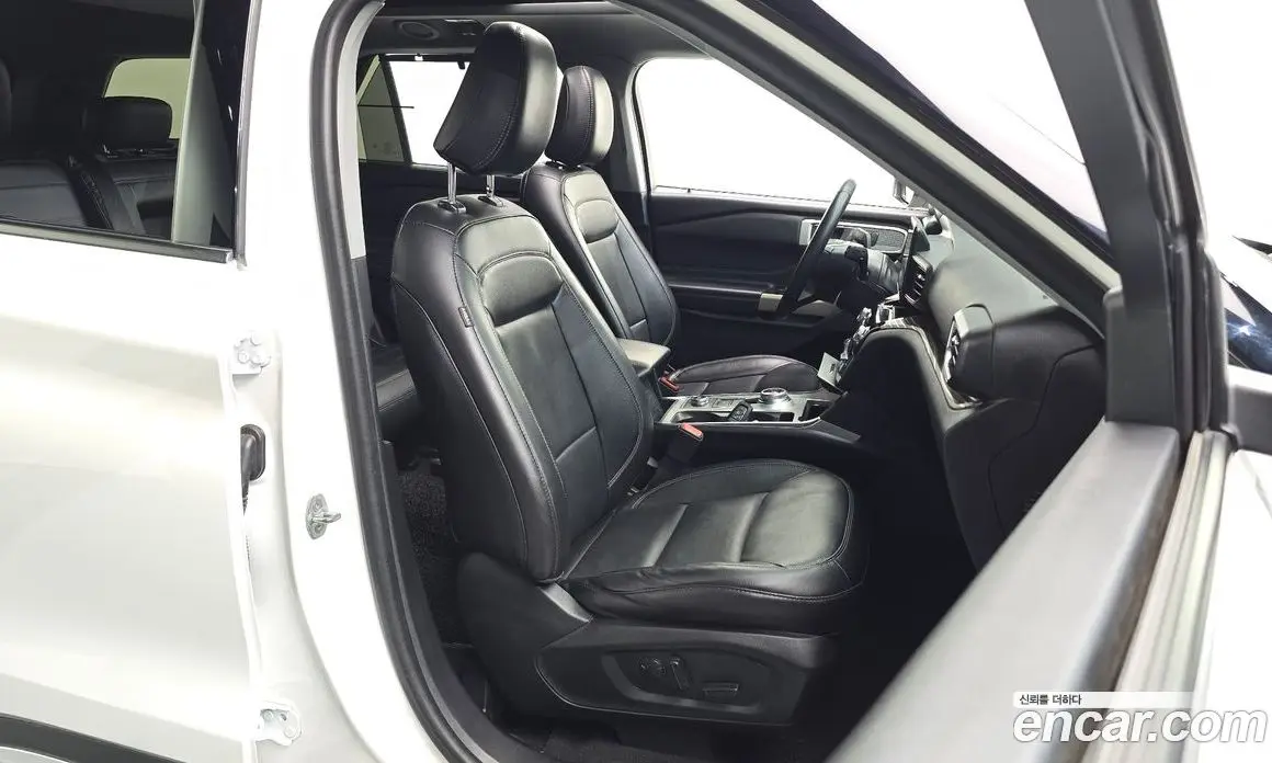 Ford Explorer 2022 2.3 автомат (гидро), фото 16