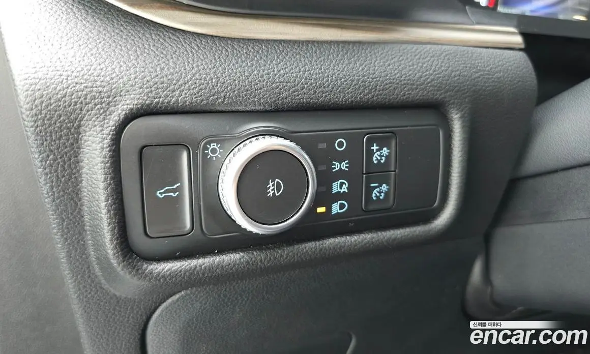 Ford Explorer 2022 2.3 автомат (гидро), фото 27
