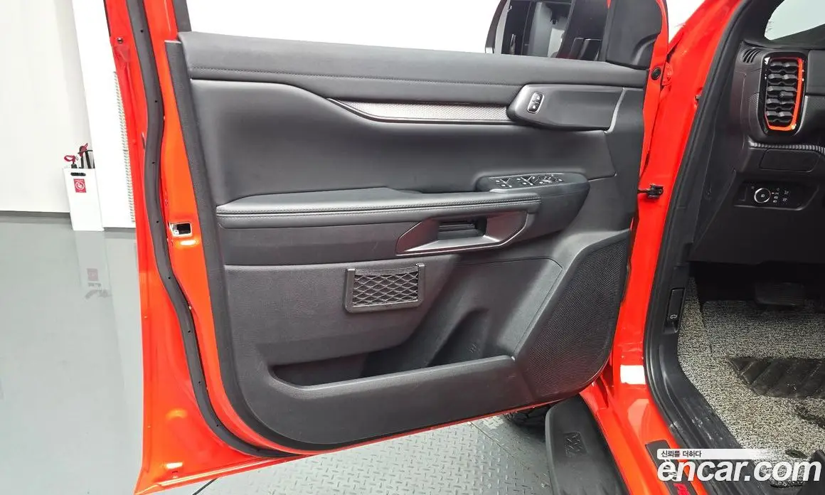 Ford Ranger 2024 2.0 автомат (гидро), фото 13