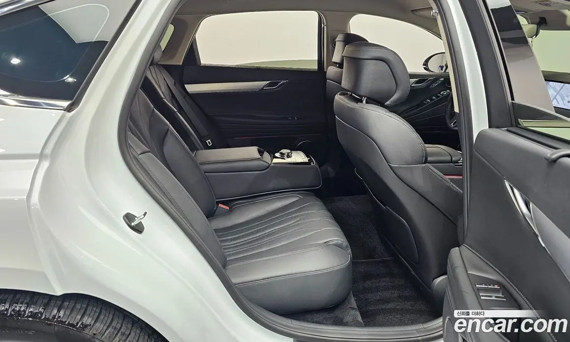 Genesis G80 2025 2.5 автомат (гидро), фото 16