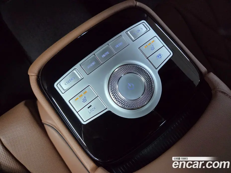 Genesis GV70 2023 2.5 автомат (гидро), фото 35