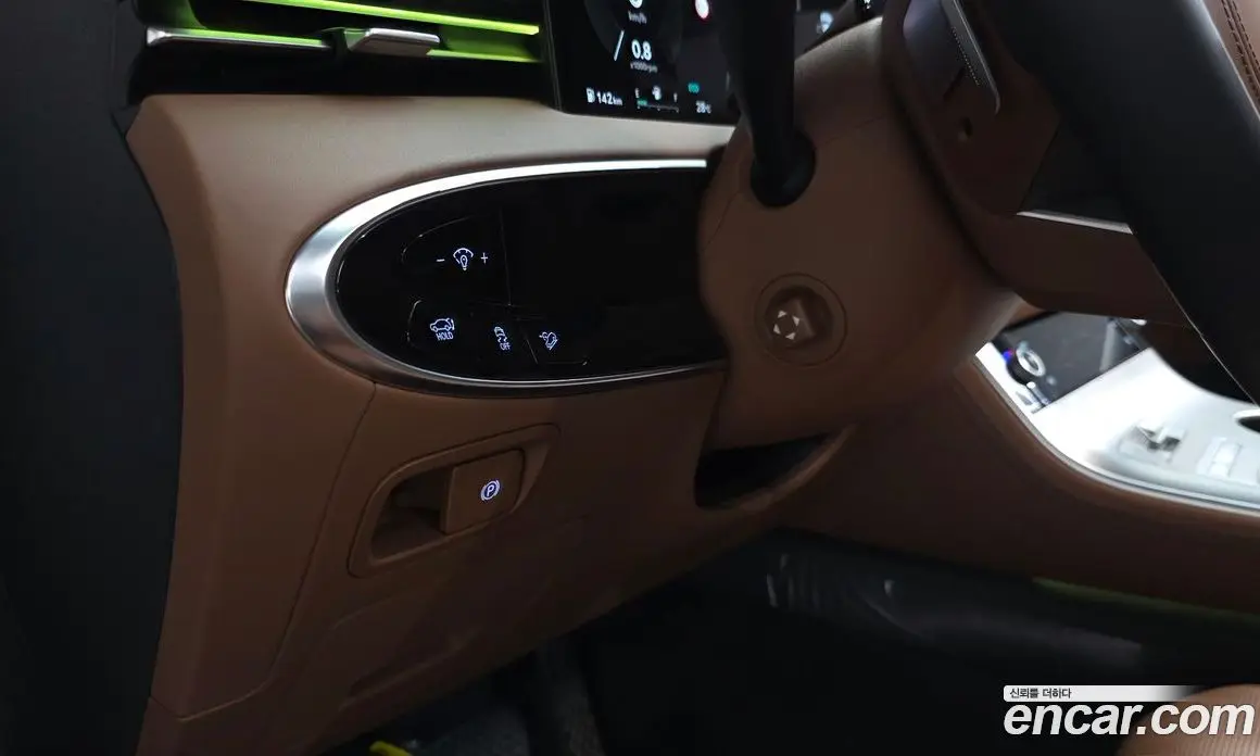Genesis GV70 2024 2.5 автомат (гидро), фото 27