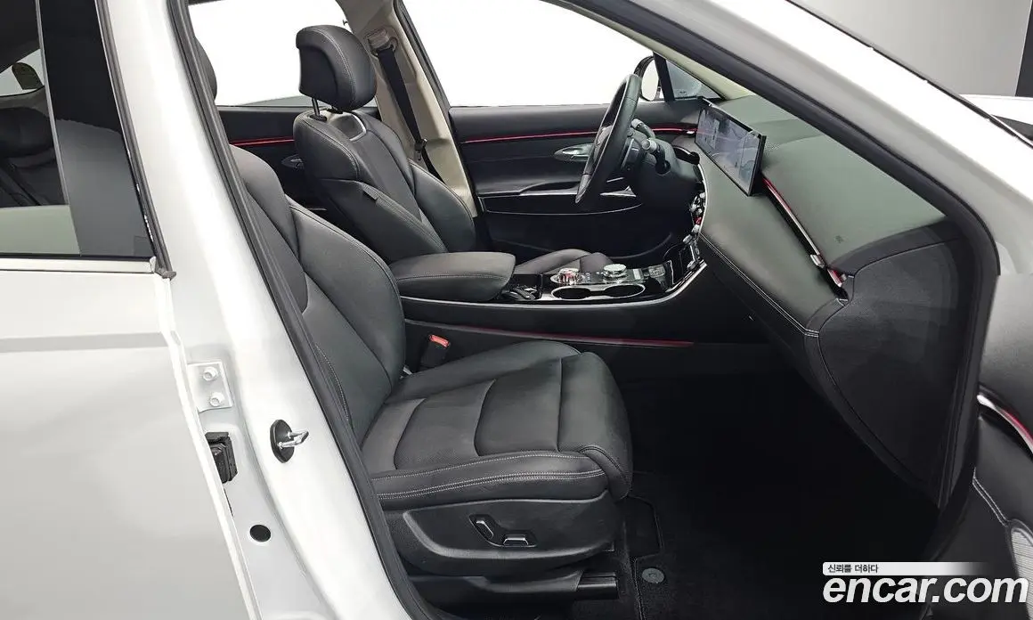 Genesis GV70 2024 2.5 автомат (гидро), фото 16