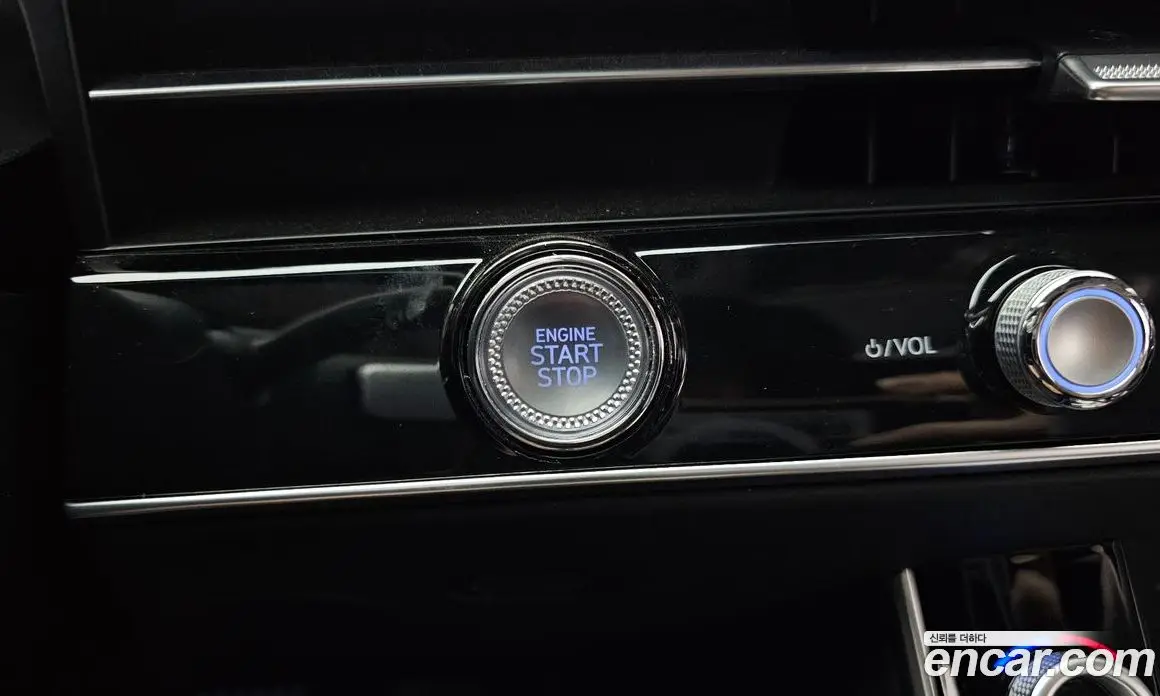 Genesis GV70 2024 2.5 автомат (гидро), фото 31