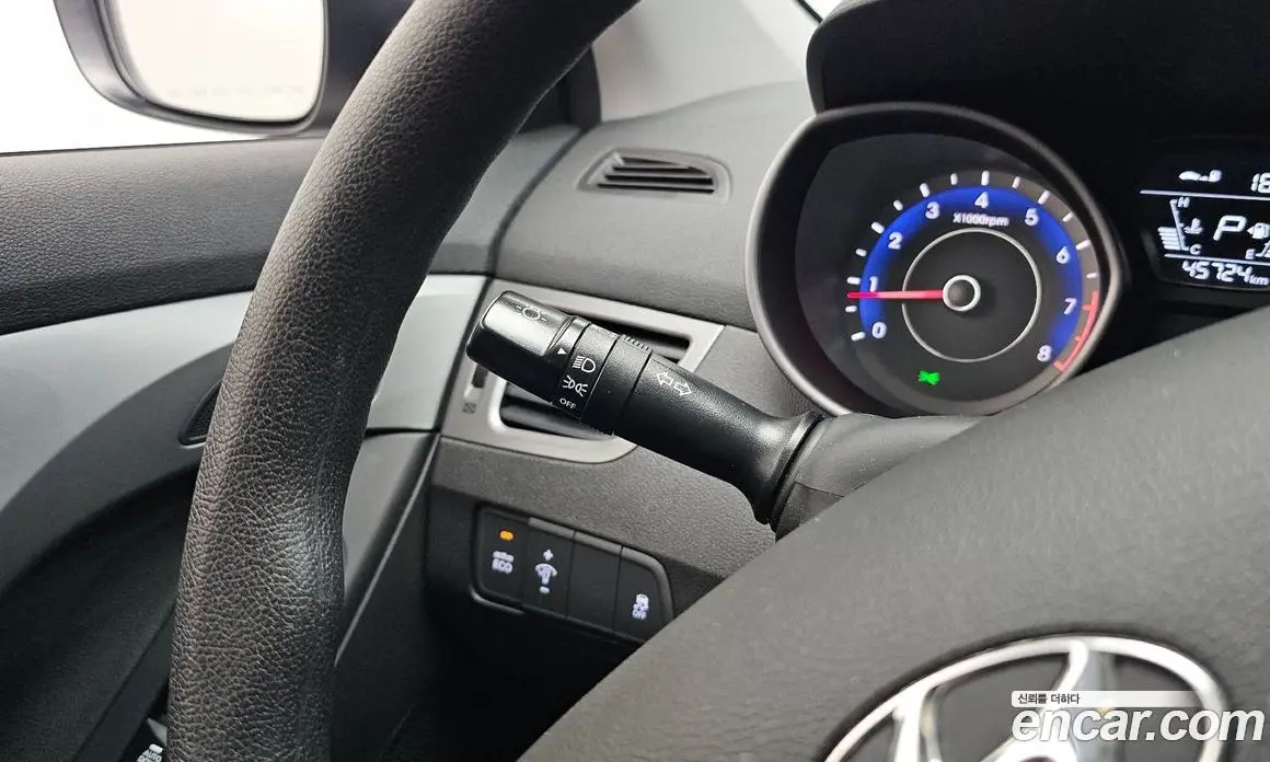 Hyundai Avante 2014 1.6 автомат (гидро), фото 23