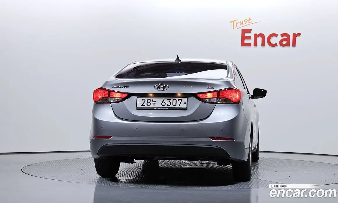 Hyundai Avante 2014 1.6 автомат (гидро), фото 4