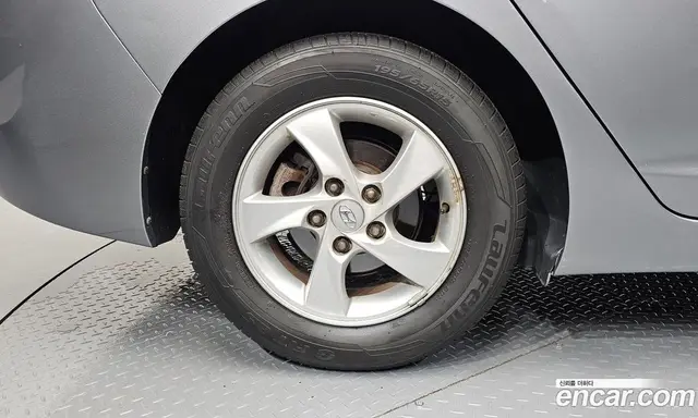 Hyundai Avante 2014 1.6 автомат (гидро), миниатюра 5