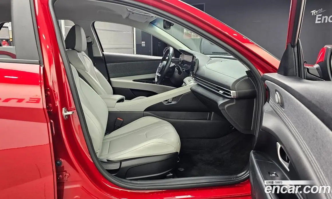 Hyundai Avante 2021 1.6 автомат (гидро), фото 17