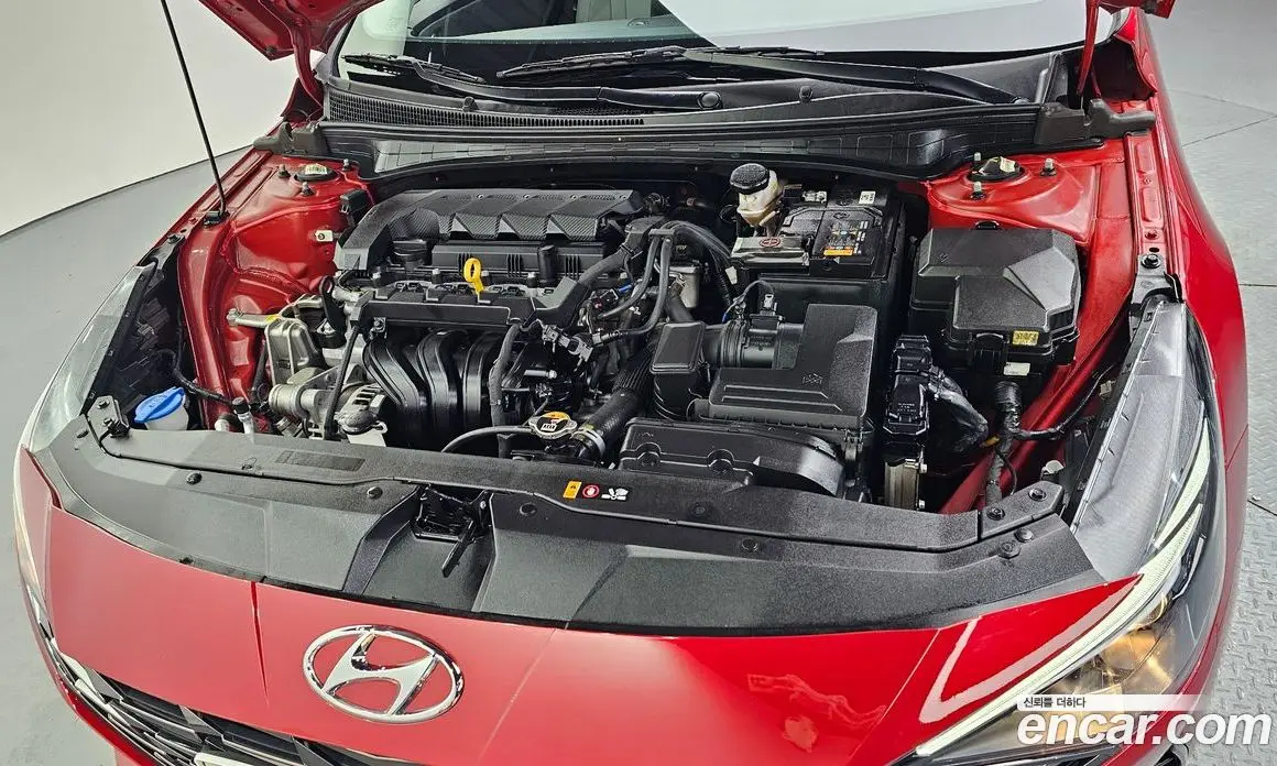 Hyundai Avante 2021 1.6 автомат (гидро), фото 6