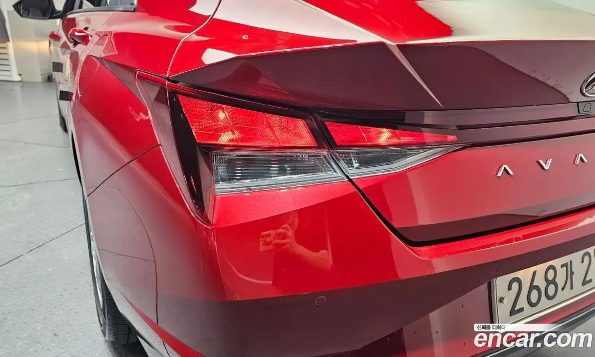 Hyundai Avante 2021 1.6 автомат (гидро), фото 9