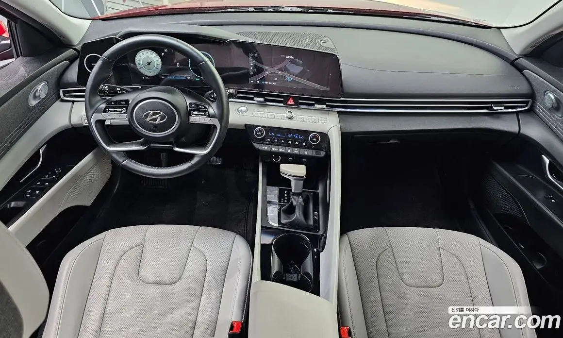 Hyundai Avante 2021 1.6 автомат (гидро), фото 10