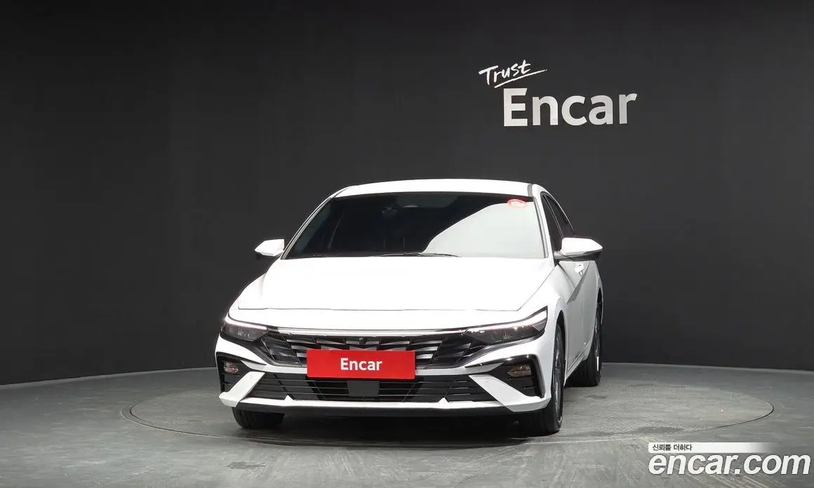 Hyundai Avante 2025 1.6 автомат (гидро), фото 3
