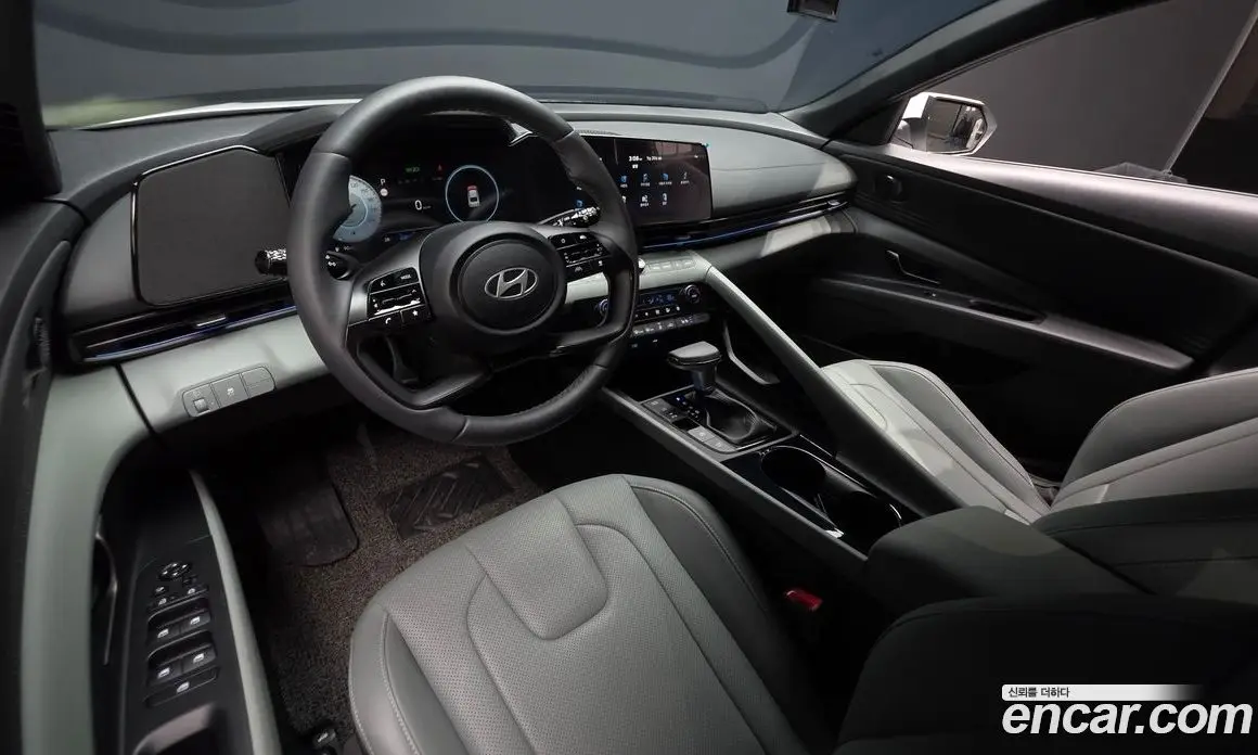 Hyundai Avante 2025 1.6 автомат (гидро), фото 28