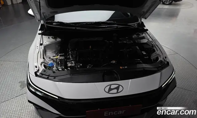 Hyundai Avante 2025 1.6 автомат (гидро), миниатюра 6