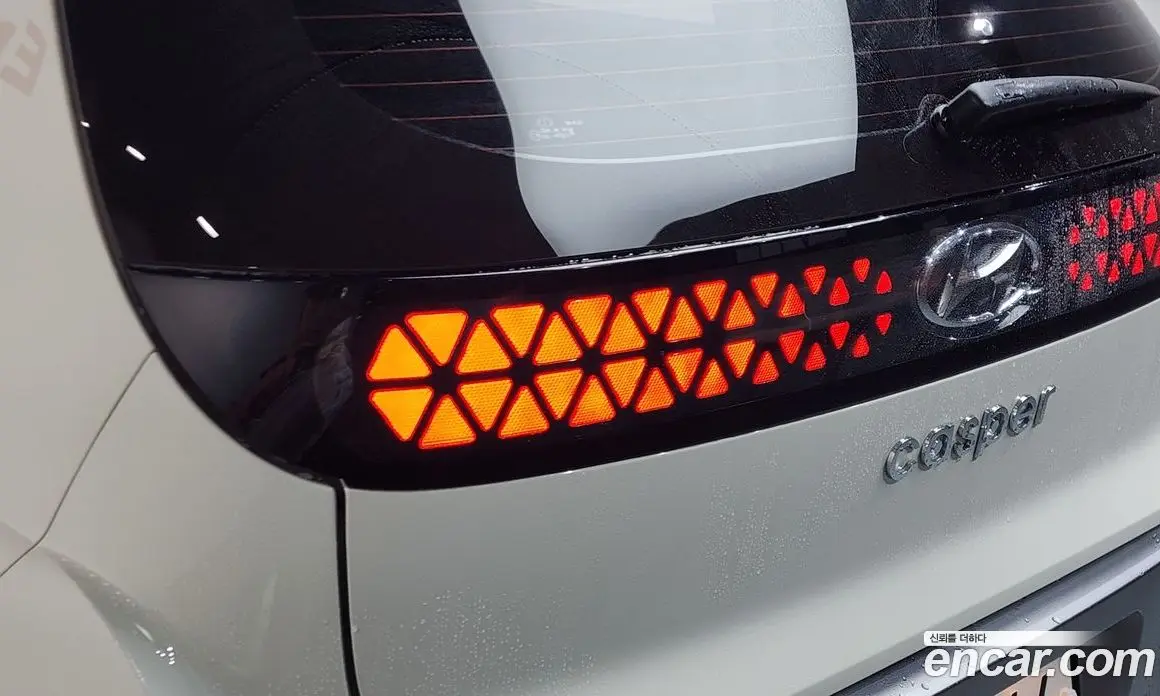 Hyundai Casper 2022 1.0 автомат (гидро), фото 9