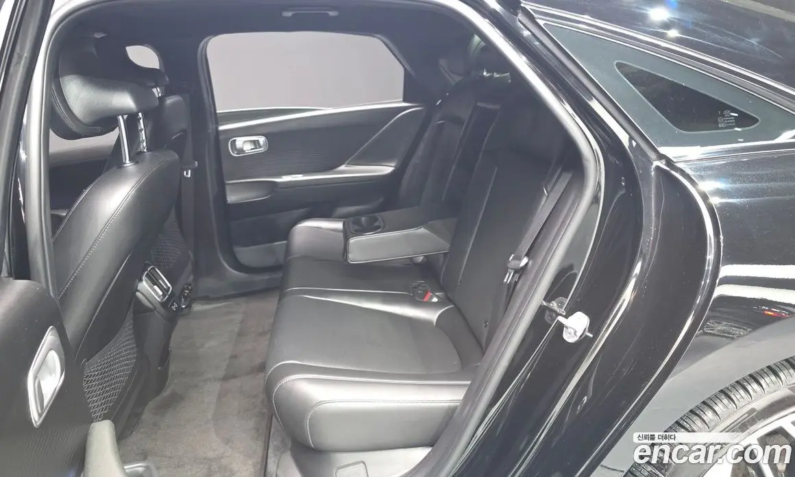 Hyundai Ioniq 6 2024 0.1 автомат (гидро), фото 16