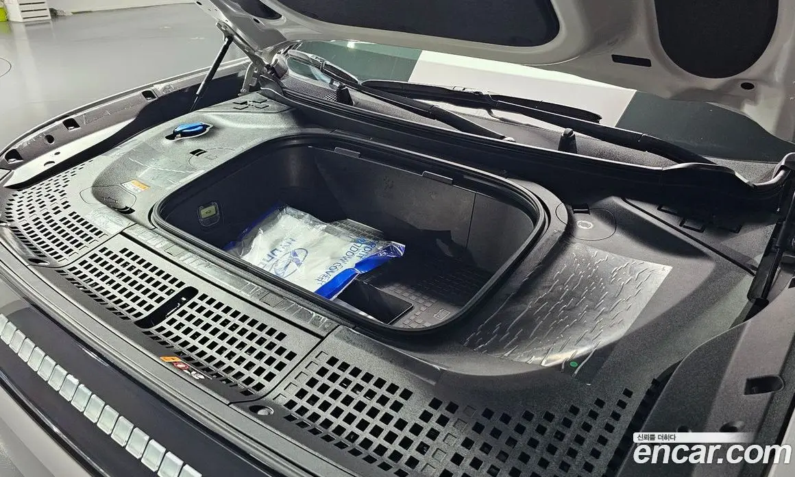 Hyundai Ioniq 9 2025 0.2 автомат (гидро), фото 6