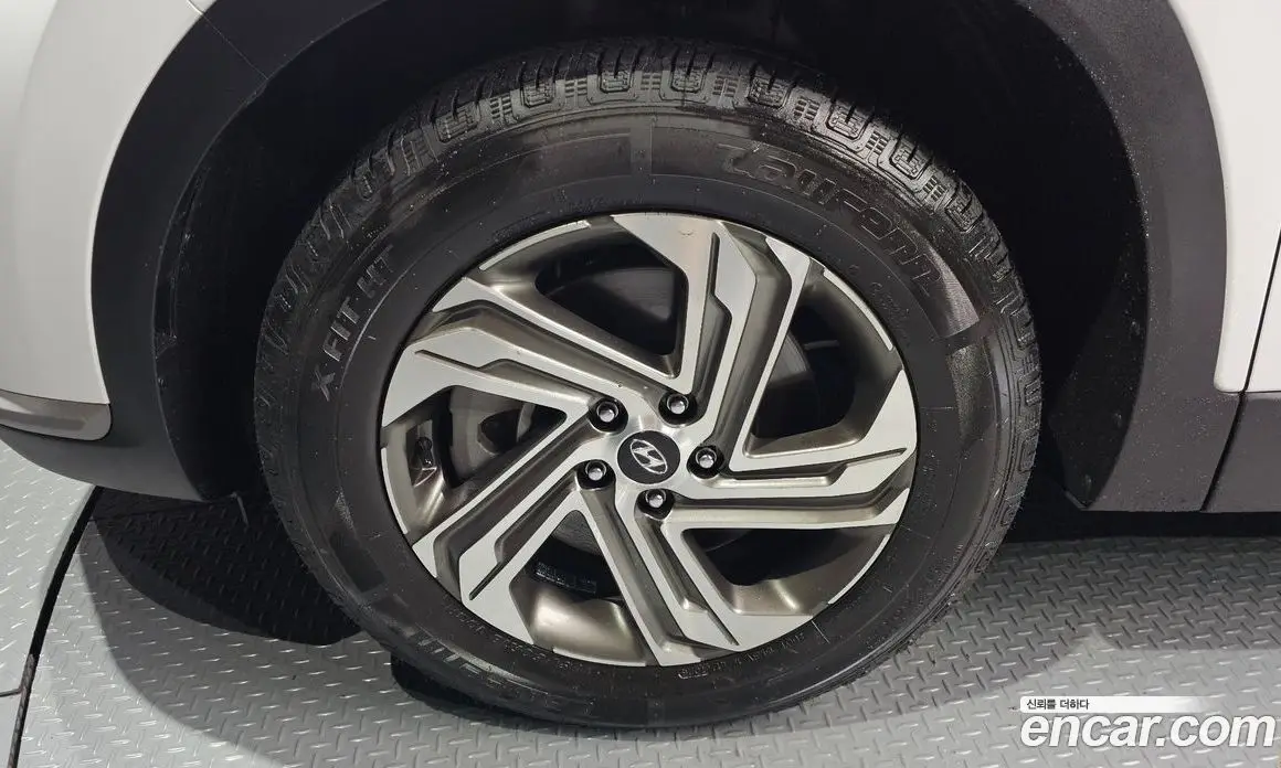 Hyundai Santa Fe 2022 2.5 автомат (гидро), фото 5