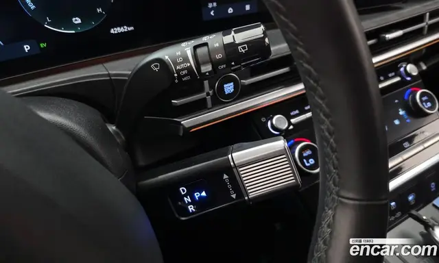 Hyundai Santa Fe 2024 1.6 автомат (гидро), миниатюра 11
