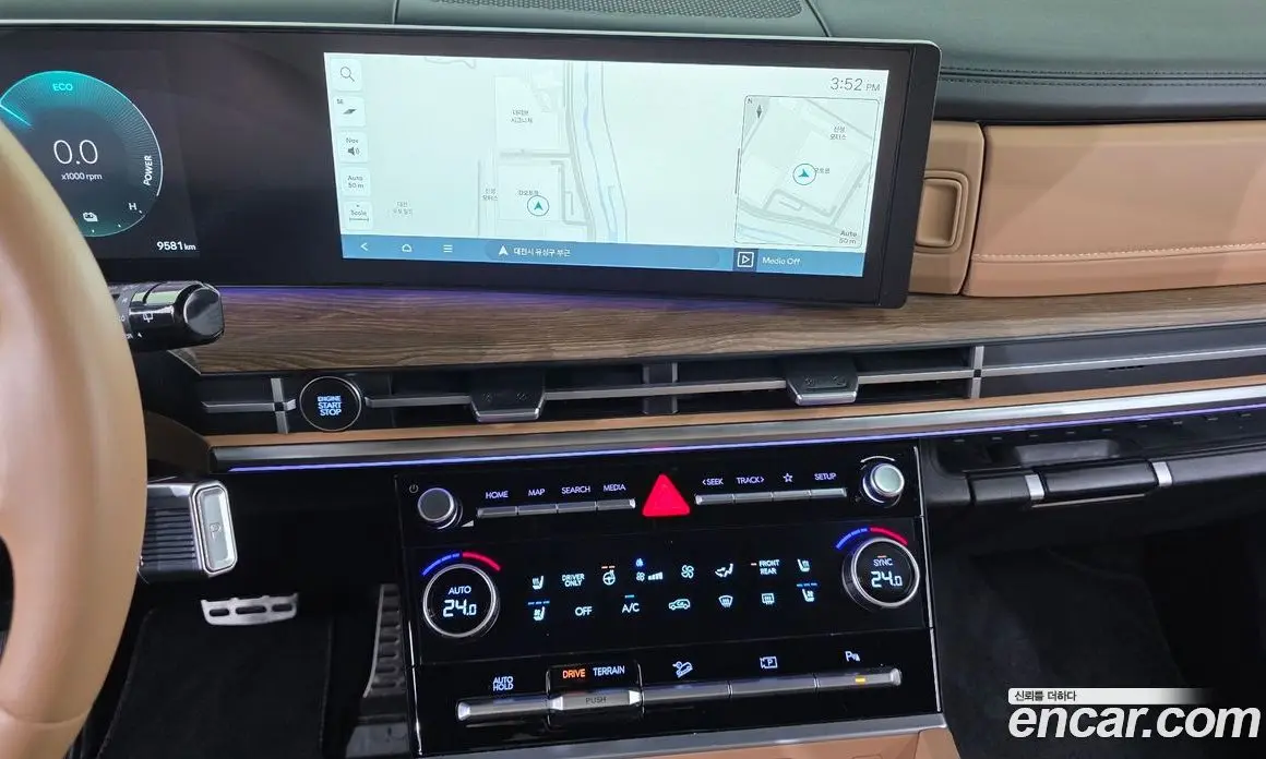 Hyundai Santa Fe 2025 1.6 автомат (гидро), фото 26
