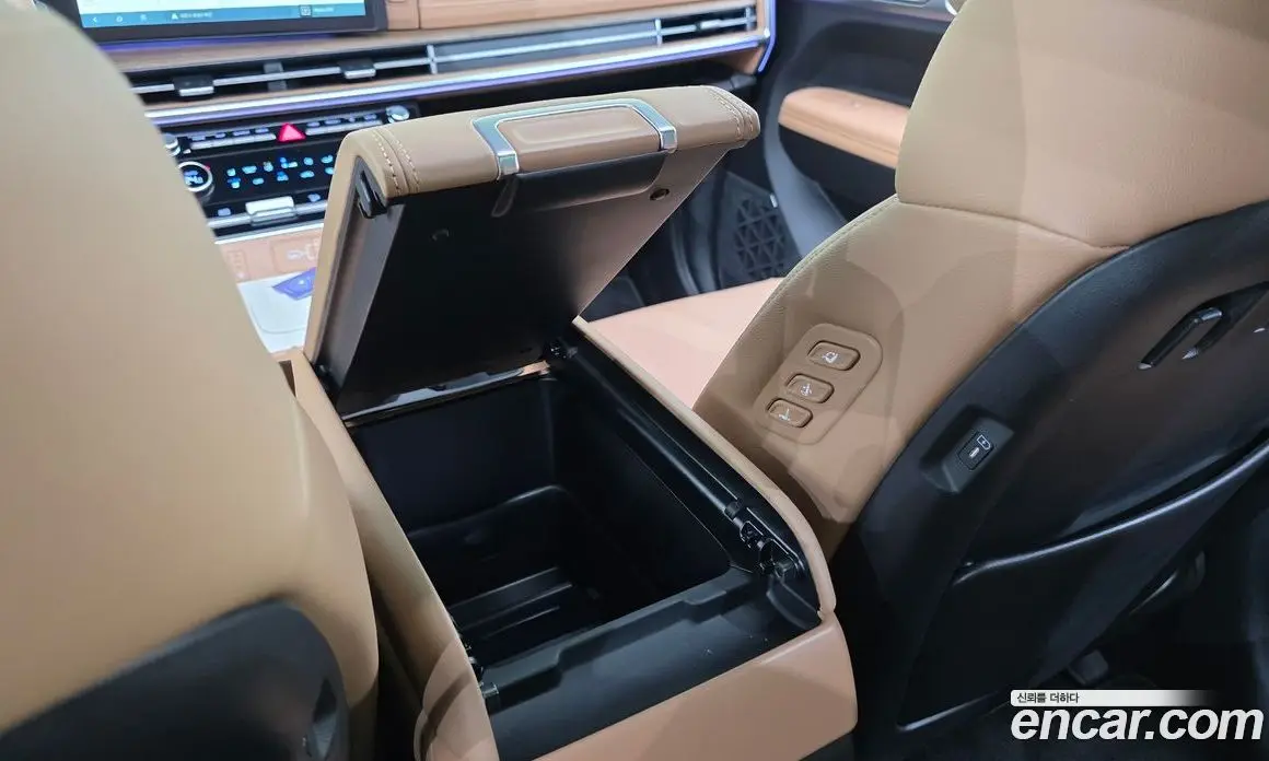 Hyundai Santa Fe 2025 1.6 автомат (гидро), фото 36