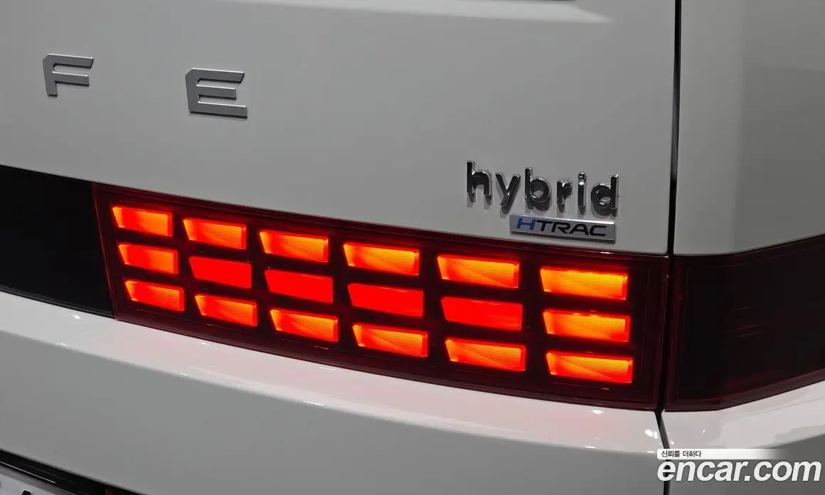 Hyundai Santa Fe 2025 1.6 автомат (гидро), фото 9