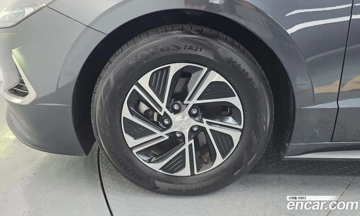 Hyundai Sonata 2021 2.0 автомат (гидро), фото 5