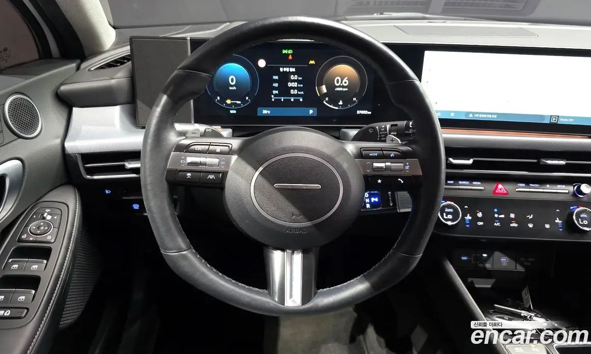 Hyundai Sonata 2023 2.0 автомат (гидро), фото 18