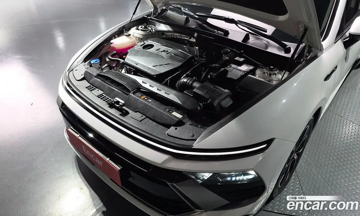 Hyundai Sonata 2023 2.0 автомат (гидро), фото 6