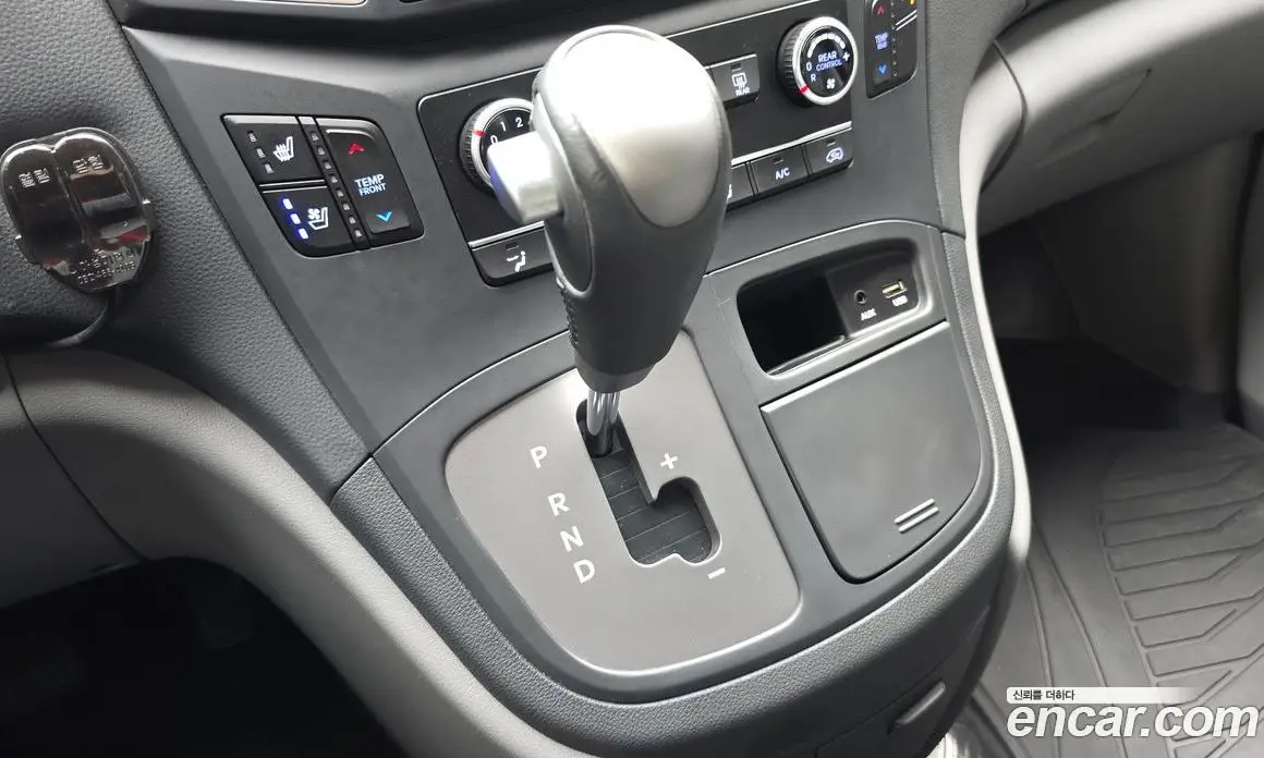 Hyundai Starex 2020 2.5 автомат (гидро), фото 12