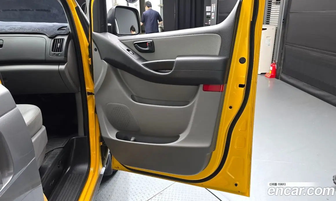 Hyundai Starex 2020 2.5 автомат (гидро), фото 15