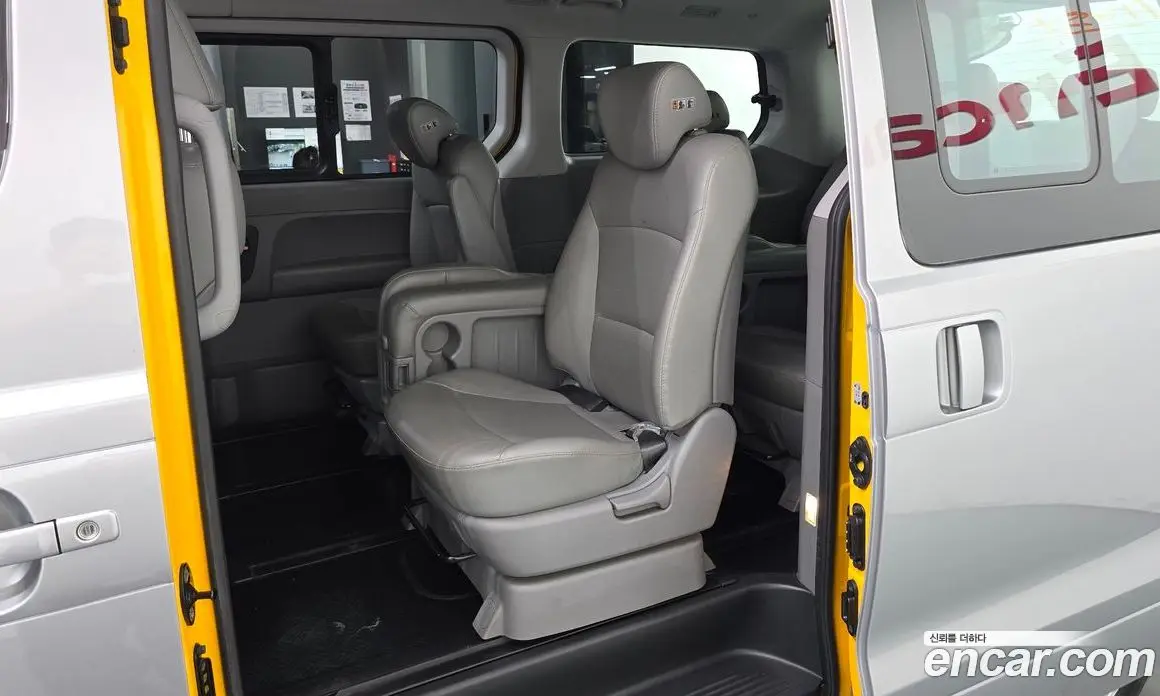 Hyundai Starex 2020 2.5 автомат (гидро), фото 17