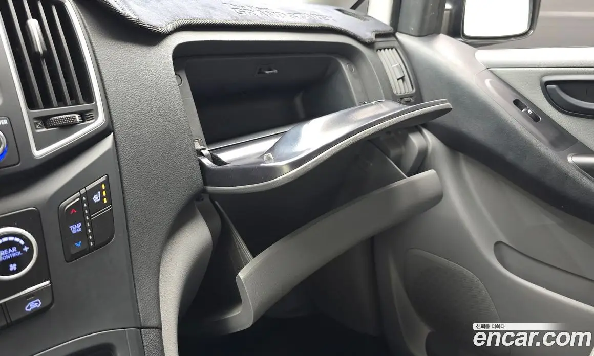Hyundai Starex 2020 2.5 автомат (гидро), фото 29