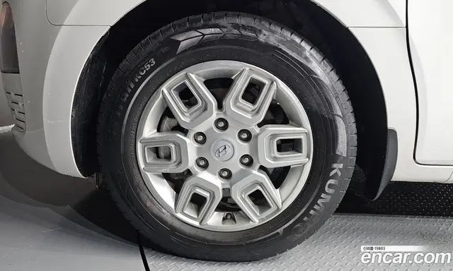 Hyundai Staria 2023 2.2 автомат (гидро), миниатюра 5