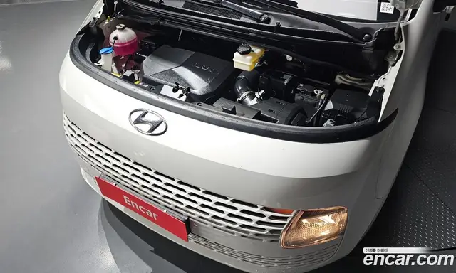 Hyundai Staria 2023 2.2 автомат (гидро), миниатюра 6