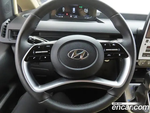 Hyundai Staria 2023 2.2 автомат (гидро), миниатюра 9